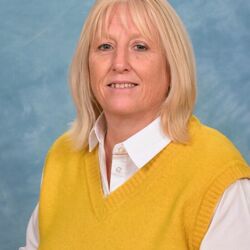 Mrs Mandie Spencer